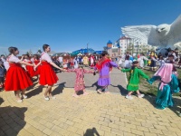 Поддерживаем традиции: партийцы в жюри XII Фестиваля «Праздник детского национального костюма» Поддерживаем традиции: партийцы в жюри XII Фестиваля «Праздник детского национального костюма»