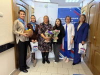 Подарок к Дню рождения Президента — доброе дело: участницы Женского движения «Единой России» Белоярского района поздравили будущих мам Подарок к Дню рождения Президента — доброе дело: участницы Женского движения «Единой России» Белоярского района поздравили будущих мам